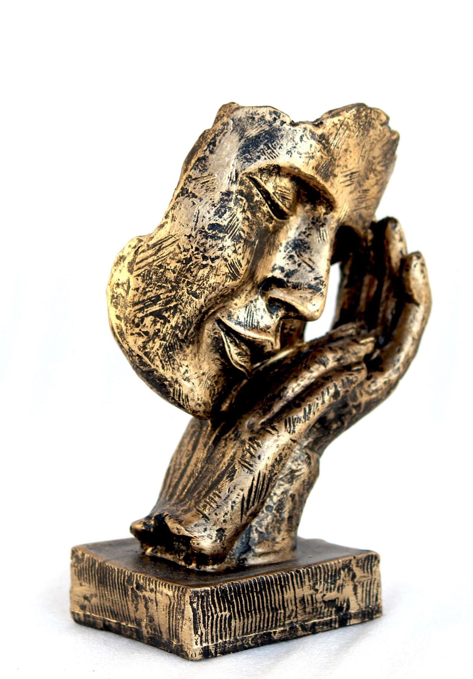 Resin Handcrafted Human Face Design with Hand on Face Decorative Showpiece Figurine, Multicolour - Image 3